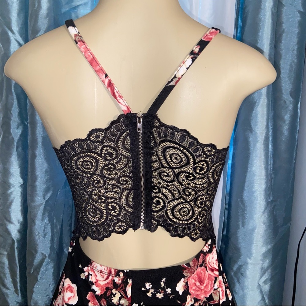 BLACK FLORAL DRESS 👗 - Picture 4 of 7